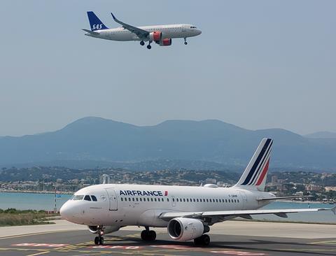 SAS-Air-France-c-Natalia Delépine_Shutterstock