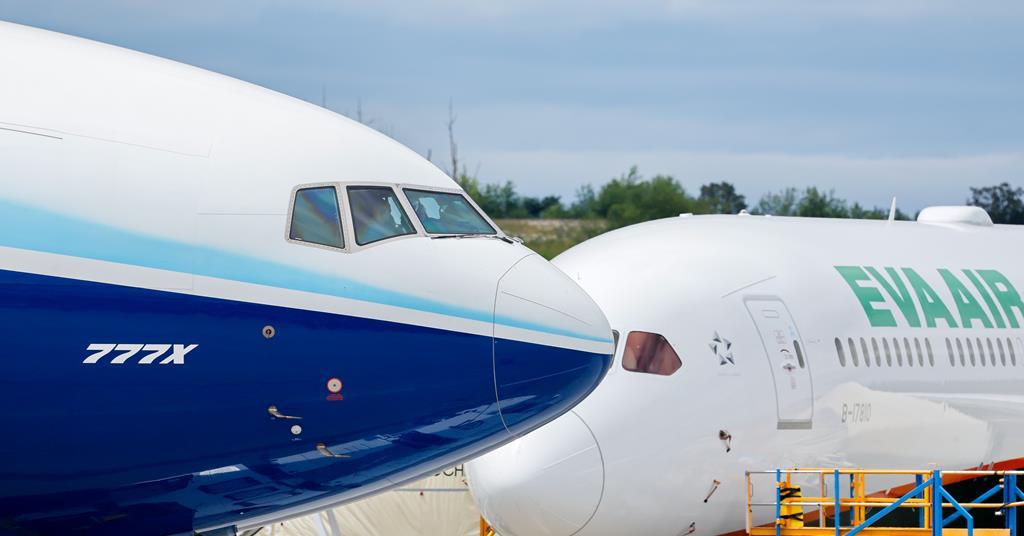 Boeing coupe certains jets à corps large des prévisions de 20 ans, demande de rester robuste


