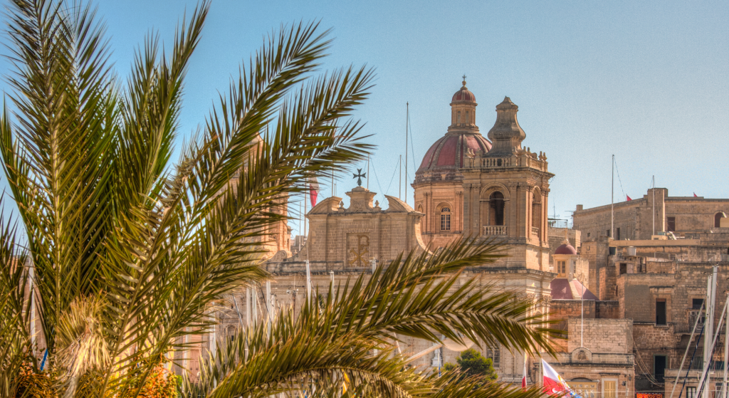 Ce paradis fiscal attire des milliers de Français… mais cache une réalité bien moins idyllique