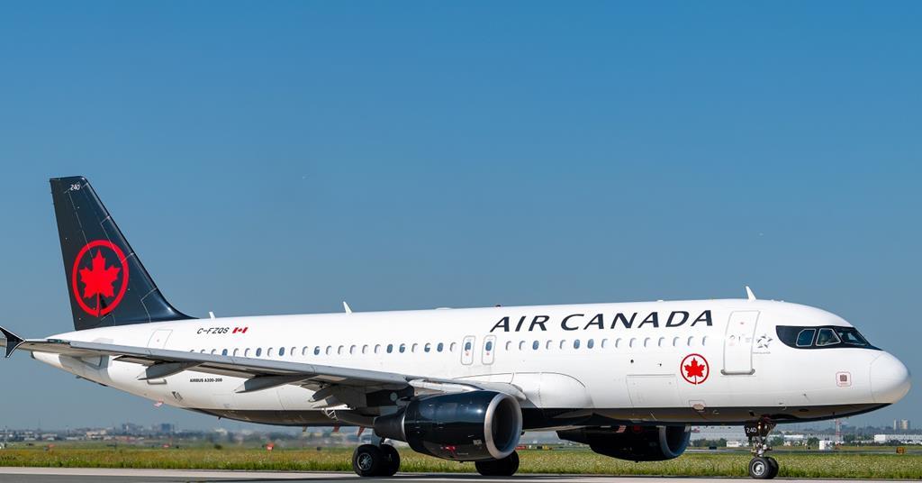 Air Canada reporte que le redémarrage après l'équipage de la cabine détient l'ordre de retour au travail
