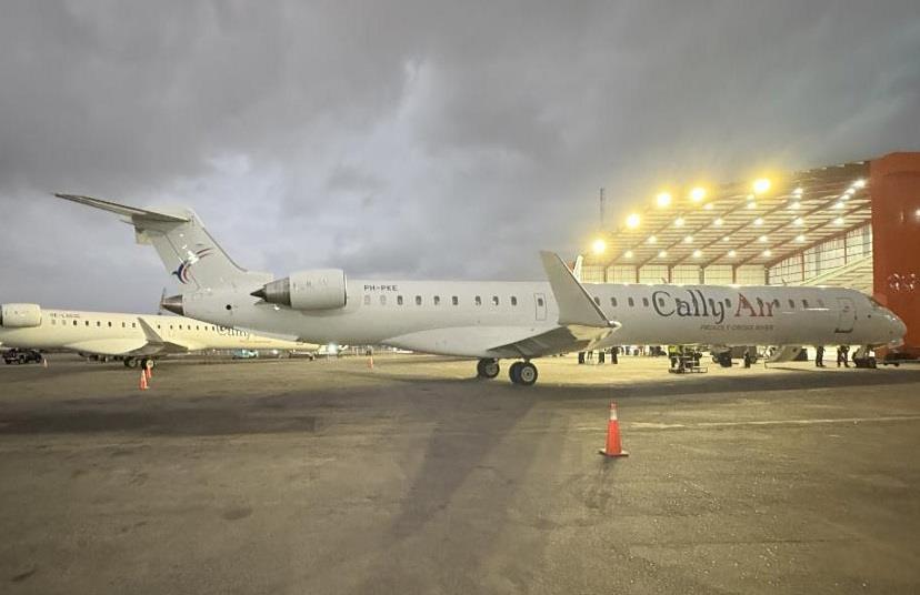 Paires de CRJ1000 repris par Air Nostrum et Nigérian Carrier Cally