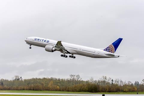 United Airlines 777-300er