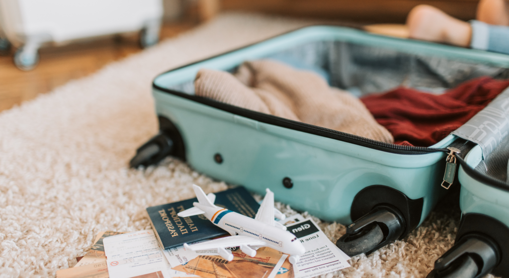 Cette technique pour ne jamais payer de supplément bagage fait débat chez les compagnies aériennes