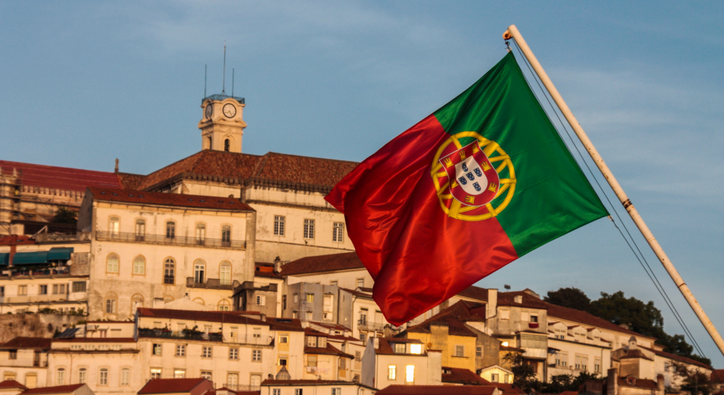 “On ne reviendra jamais” : pourquoi cette famille partie au Portugal ne regrette rien