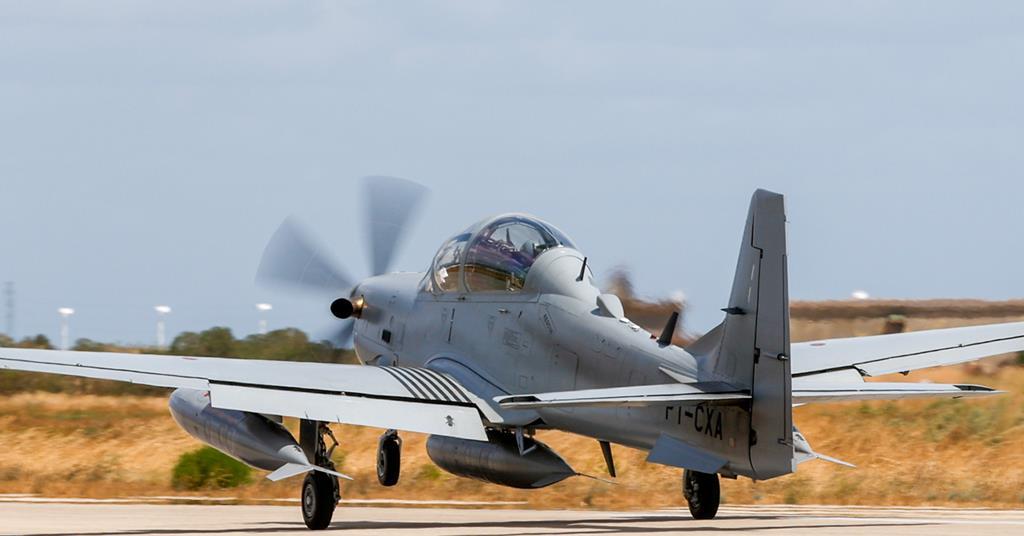 Les trois premiers A-29N Super Tucanos du Portugal arrivent pour les travaux d'intégration des systèmes de l'OTAN par OGMA