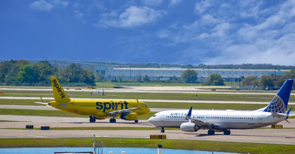 United Airlines pour remplir les vides du marché laissés par la refonte du réseau de Spirit Airlines