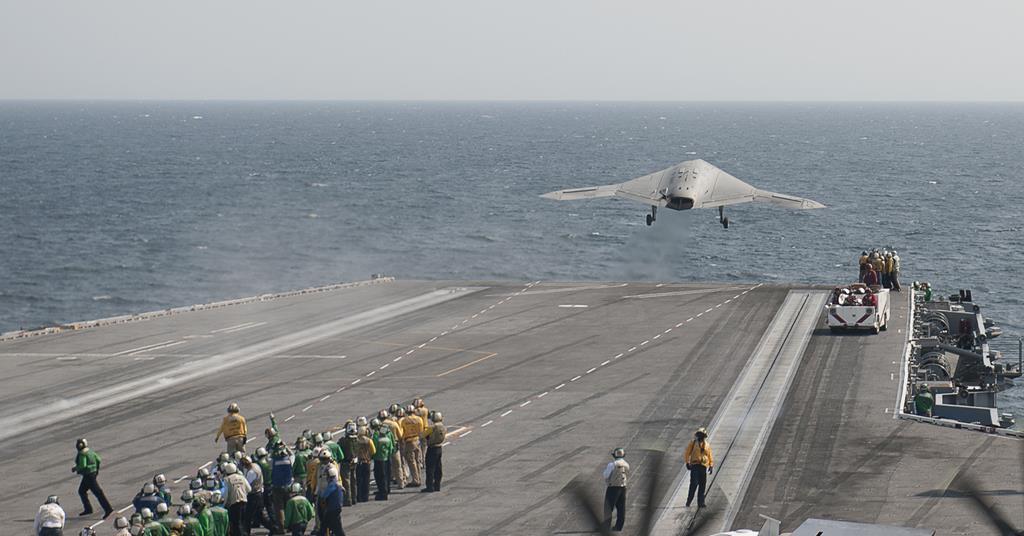 La marine américaine émet des contrats de développement précoces pour les avions de combat autonomes capables de transport