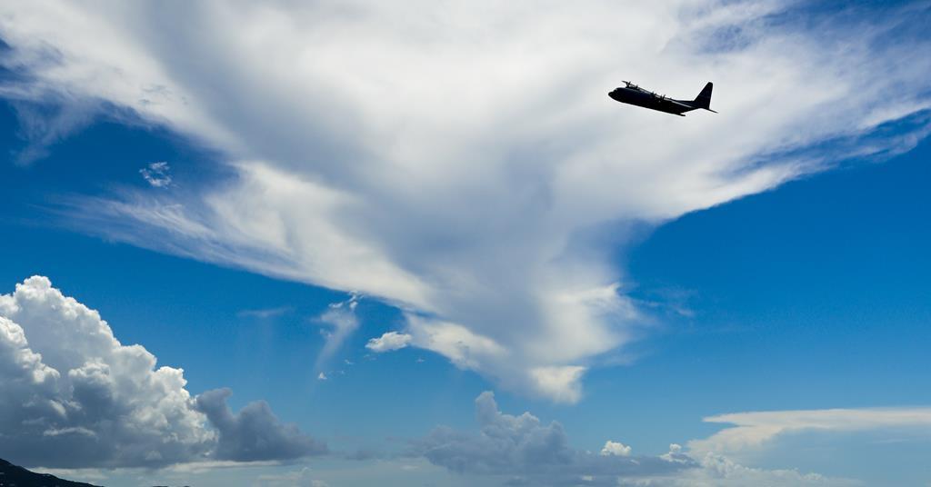 Les troupes d'opérations spéciales de l'Air Force américaine pratiquent l'aérodrome des Caraïbes au milieu des tensions régionales