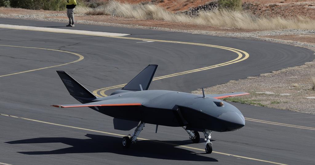 L'Australie MQ-28 Ghost Bat présente des capacités autonomes avant les étapes des tests d'armes