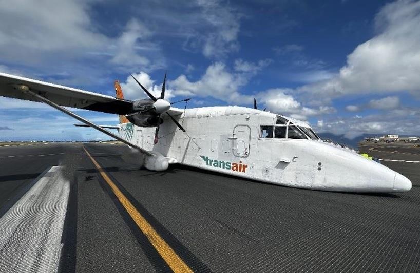 L'équipage de Transair Shorts 360 a été distrait avant le débarquement à Honolulu