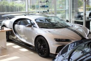 Le plus difficile n’est pas d’acheter une Bugatti, mais de l’entretenir : la vidange coûte autant qu’une voiture neuve.