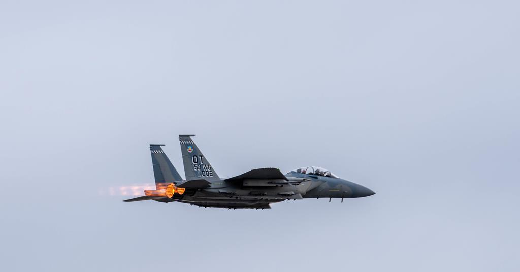 Les pilotes polonais de l'Air Force visitent Boeing pour les vols de démonstration F-15EX