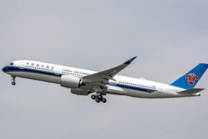 Le gouvernement américain cherche à interdire aux compagnies aériennes chinoises d’utiliser l’espace aérien russe