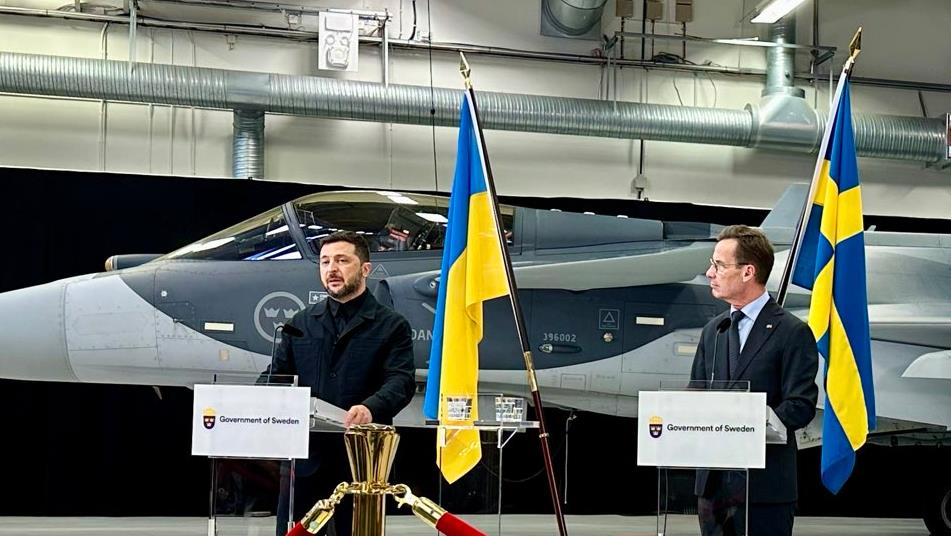 L'armée de l'air ukrainienne pourrait acquérir jusqu'à 150 chasseurs Saab Gripen E à partir de 2026 via un accord avec la Suède