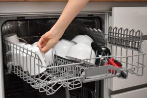 Économies d’énergie: l’astuce de la tasse, ultra-simple et imparable, qui fait chuter votre facture d’électricité dès ce mois-ci