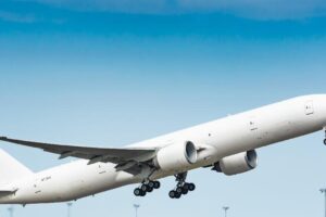 Challenge Group va acquérir une expérience sur le cargo 777-300ER grâce à la location avec équipage de Kalitta