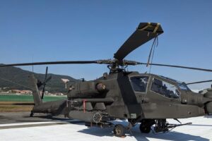 La Corée du Sud examine son projet d’acquisition du Boeing AH-64 Apache tandis que le CH-47F Chinook apparaît comme le seul soumissionnaire pour les hélicoptères d’opérations spéciales