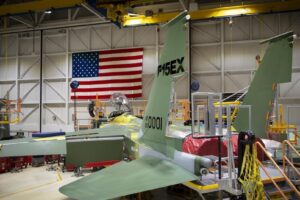 Les législateurs du Congrès appellent Boeing à résoudre la grève de la production de chasseurs affectant la production du F-15EX