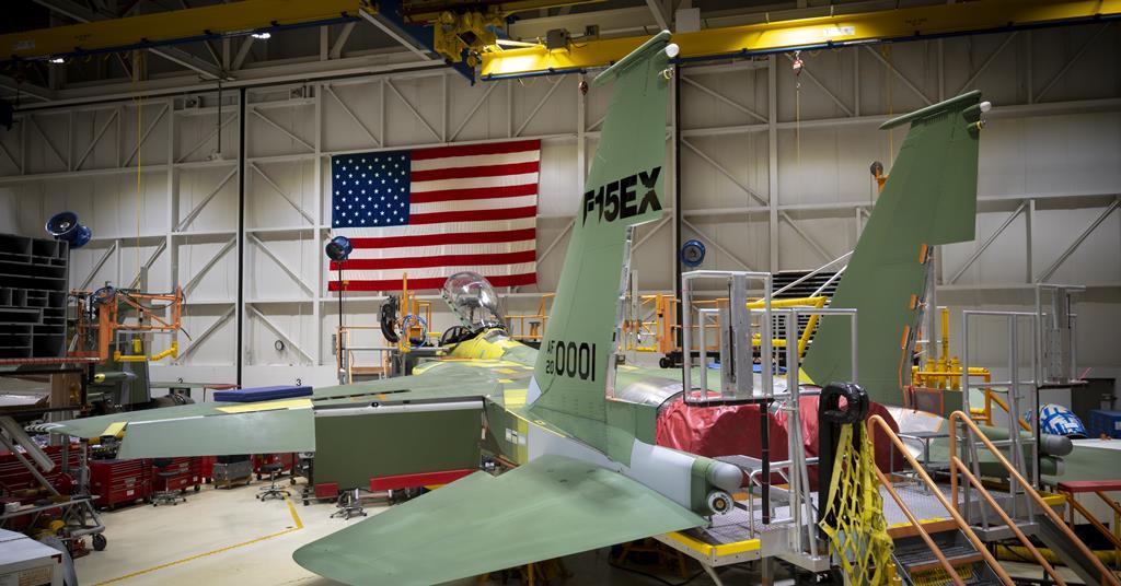 Les législateurs du Congrès appellent Boeing à résoudre la grève de la production de chasseurs affectant la production du F-15EX