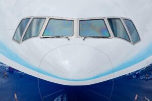 Boeing repousse l’entrée en service du 777-9 à 2027 et prend 4,9 milliards de dollars de frais de programme