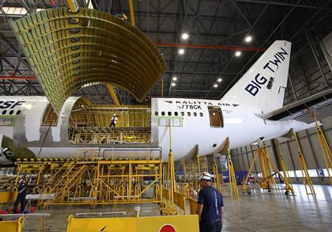 777-300ERSF porte arrière coupe-c-IAI