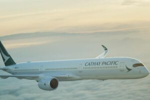 Cathay Pacific va racheter près de 10 % des parts de Qatar Airways