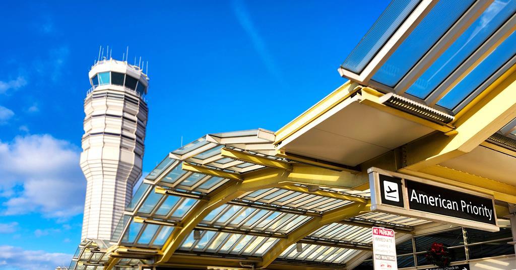 Les transporteurs régionaux se préparent à un impact plus lourd alors que la FAA impose une réduction du trafic de 10 % dans 40 villes américaines


