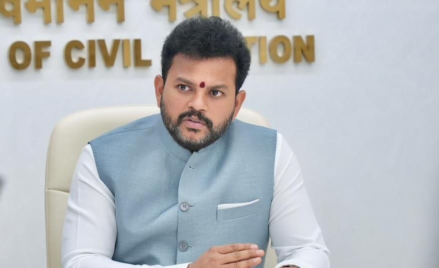 Le ministère indien plafonne les tarifs et avertit les transporteurs de ne pas exploiter le chaos d'IndiGo