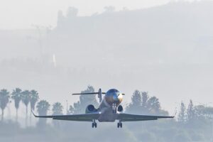 Le nouveau biréacteur d’affaires super-intermédiaire G300 de Gulfstream réalise son premier vol