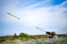 Lancement du missile FIM-92 Stinger par l'armée américaine