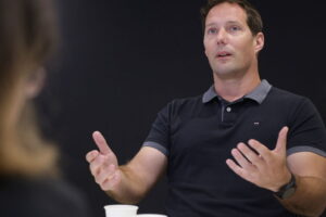 Thomas Pesquet a-t-il « largement exagéré » ? Ses propos chocs sur le voyage vers Mars déclenchent une polémique explosive chez les experts