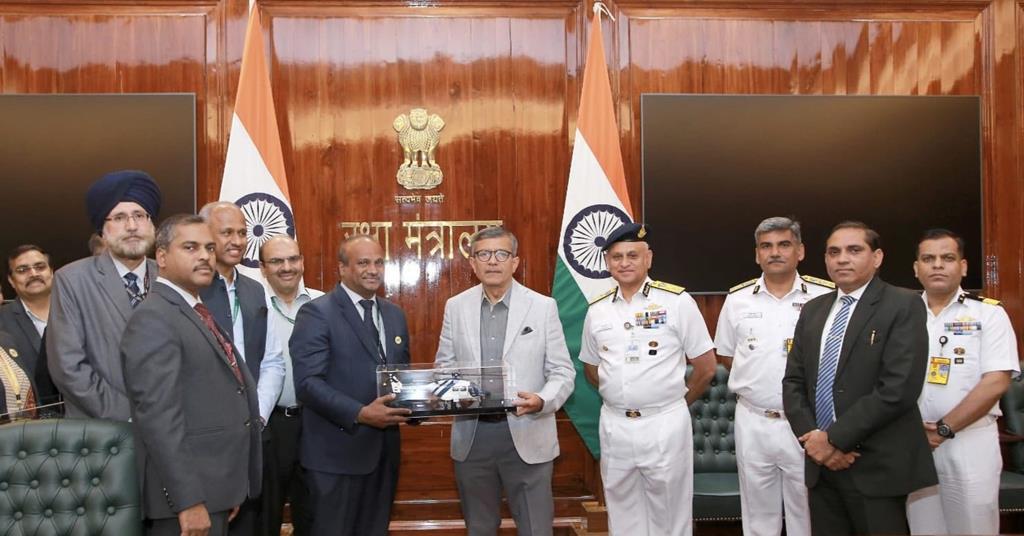 Hindustan Aeronautics remporte un contrat avec la garde côtière indienne pour six hélicoptères légers avancés Dhruv


