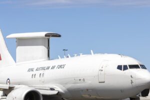 Canberra envoie des E-7A au Moyen-Orient suite aux attaques de drones et de missiles iraniens