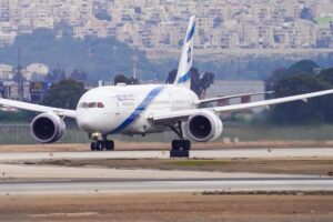 El Al estime l&rsquo;impact financier de la suspension des vols en raison du conflit iranien
